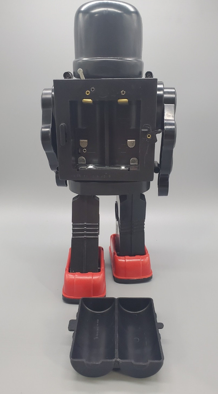 Amico (1979) GALAXY WARRIOR and MOON EXPLORER Robot set