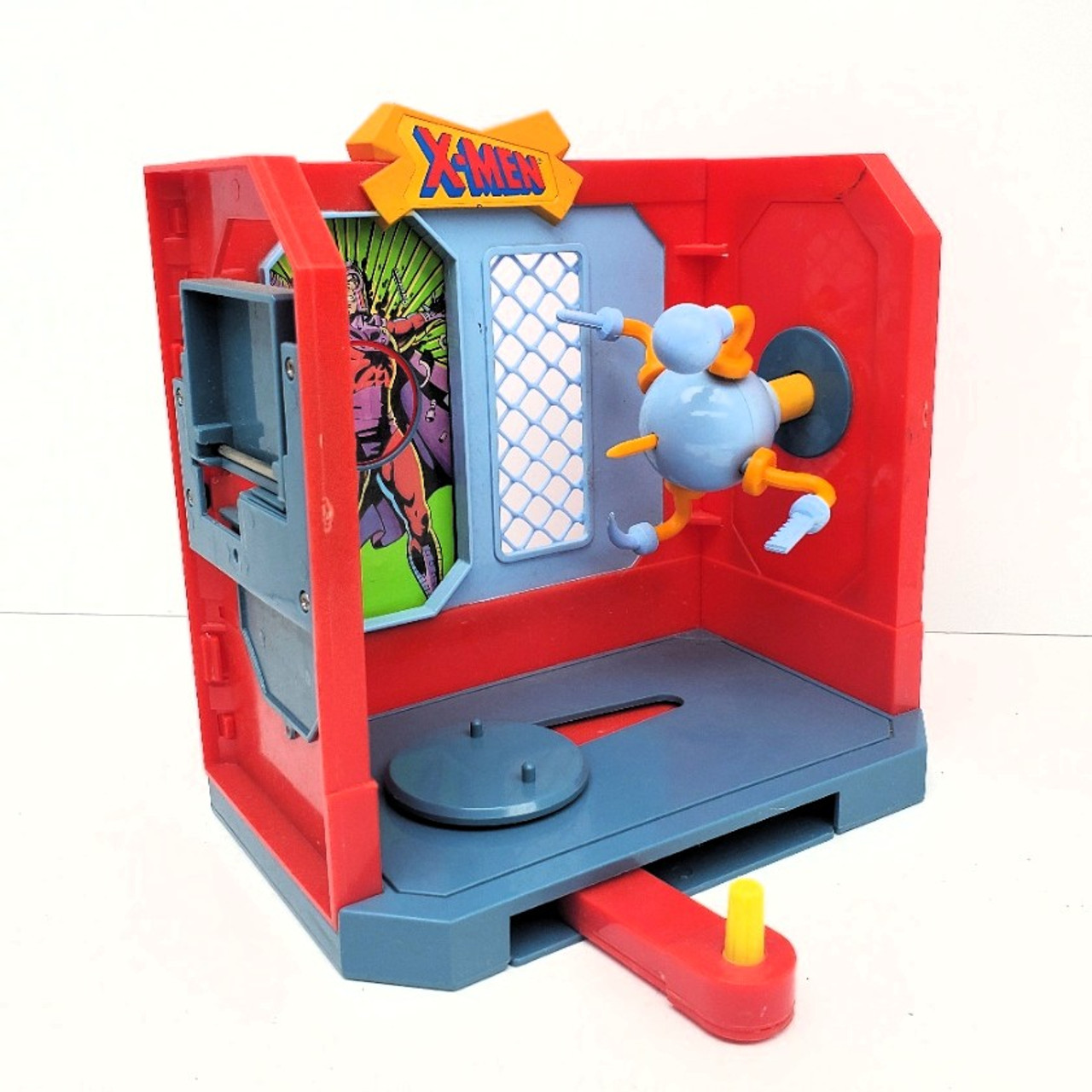 ToyBiz (1991) X-Men Danger Rooms Combat Cave
