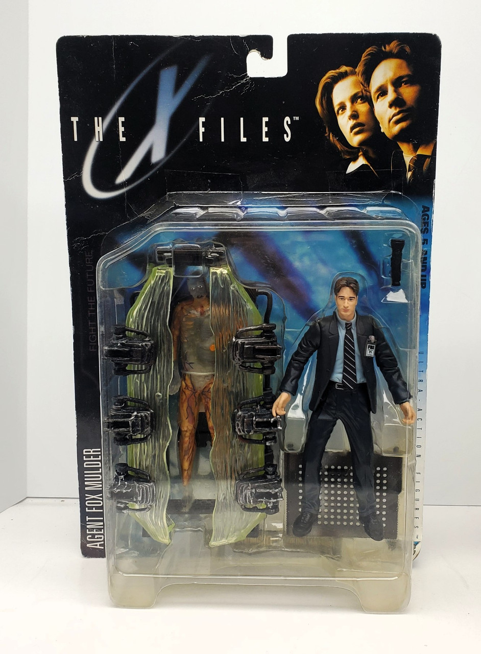 McFarlane X-Files Agent Fox Mulder in Blue Suit with Cryo pod