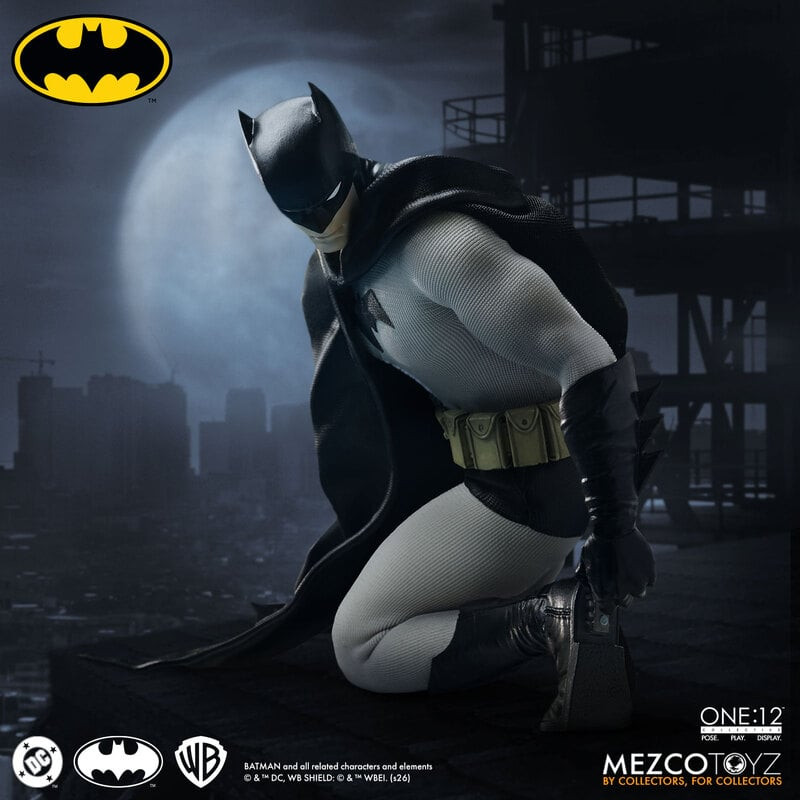 Mezco One:12 Collective Batman: Year One