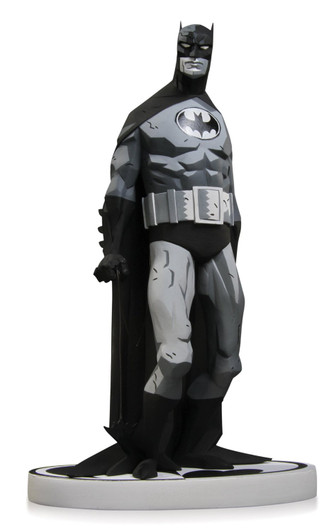 DC Collectibles Batman B/W - Mignola - Statue