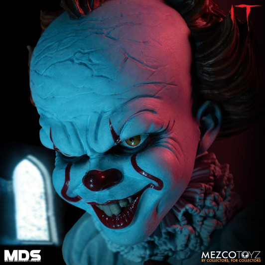 Mezco Designer Series Deluxe IT: Pennywise
