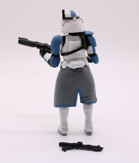 Hasbro Star Wars Saga Commander Bacara Action Figure