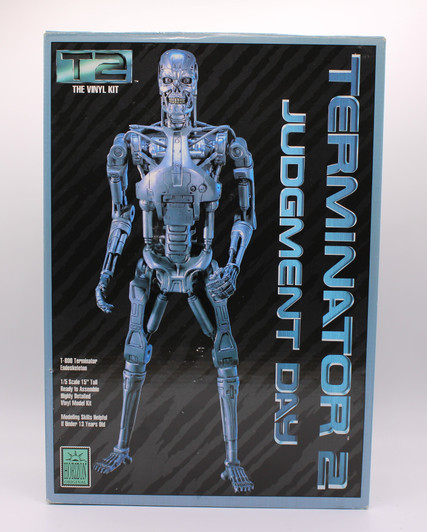Horizon T2 Endoskeleton Vinyl Model Kit