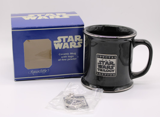 Rawcliffe Star Wars ceramic mug and pewter key chain set