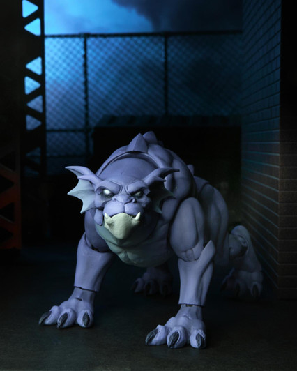 NECA Gargoyles - 7" Scale Action Figure – Bronx with Goliath Accessory