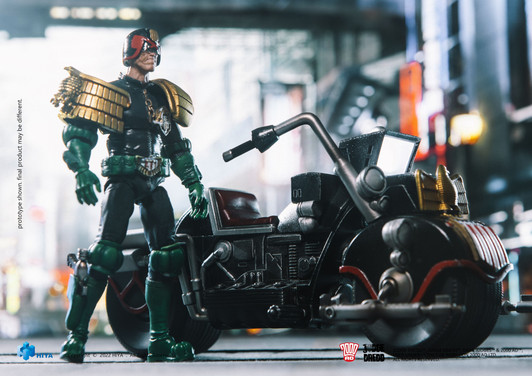 HIYA 2000 AD Judge Dredd & LAWMASTER MK Ⅱ Set
