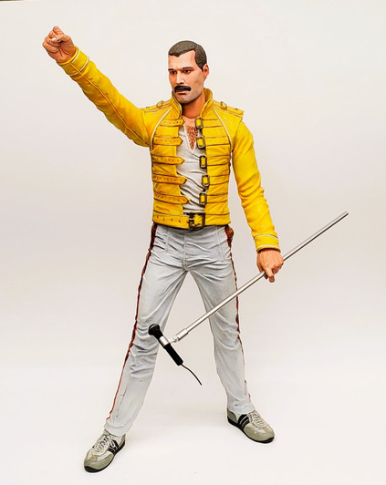 Neca Sin City Figur – Farbmanute Mit Zubehör