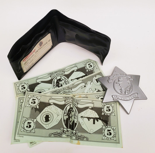 Playmates Dick Tracy Roleplay lot Wallet, Badge and play money