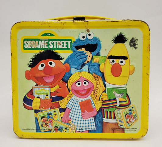 Aladdin (1979) Sesame Street metal lunchbox