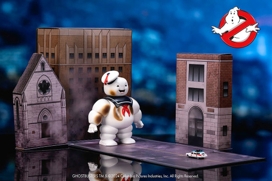Ghostbusters  GHOSTBUSTERS Stay-Puft and ECTO-1 Die Cast Diorama box set