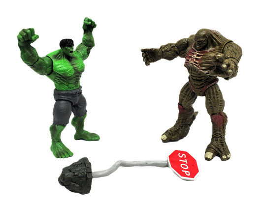 Hasbro (2007) The Incredible Hulk Movie Abomination and Hulk action figure lot (no package)
