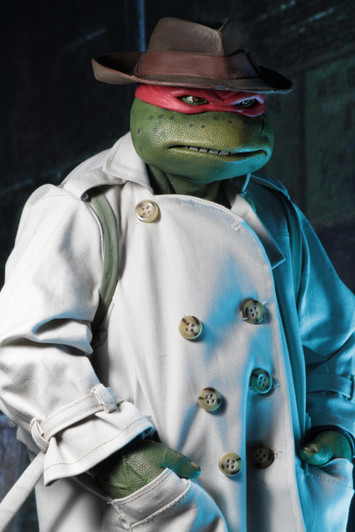 NECA Teenage Mutant Ninja Turtles (1990 Movie) - ¼ Scale Figure - Raphael Disguise