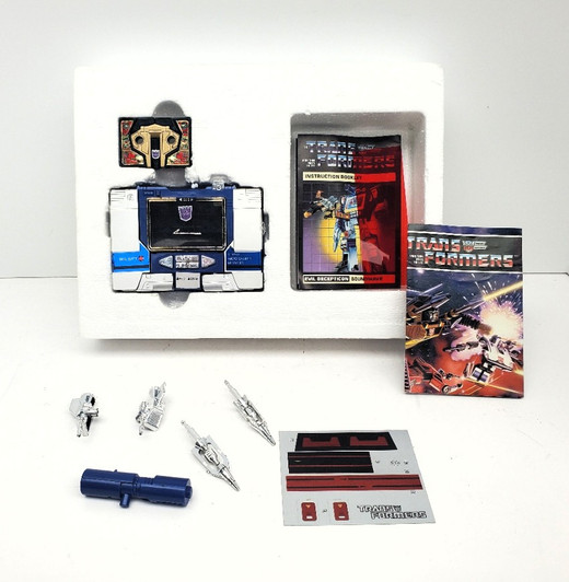 Hasbro (1984) Transformers G1 Soundwave and Buzzsaw action figure (open package)