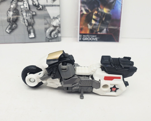 Hasbro Transformers Generations Combiner Wars Protectobots (Defensor) Groove (no package)
