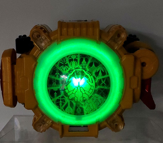 Bandai Japan Kamen Rider Ghost DX Eyecon Driver G Belt (no package)
