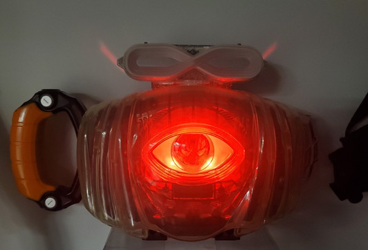 Kamen Rider Ghost DX Ghost Driver & 21 Eyecon's Set and 2 belts (no package)