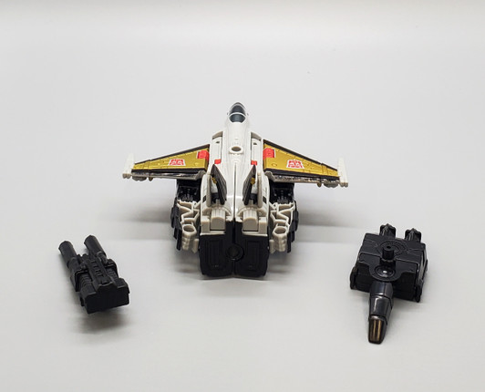 Hasbro 2015 Transformers Generations - Combiner Wars Deluxe Class Skydive (no package)