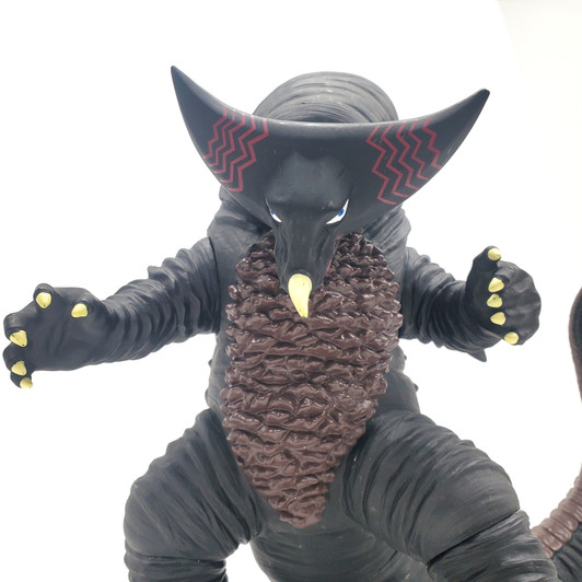 Banpresto (2007) ULTRAMAN Alien Gomoraa 9" Sofubi figure