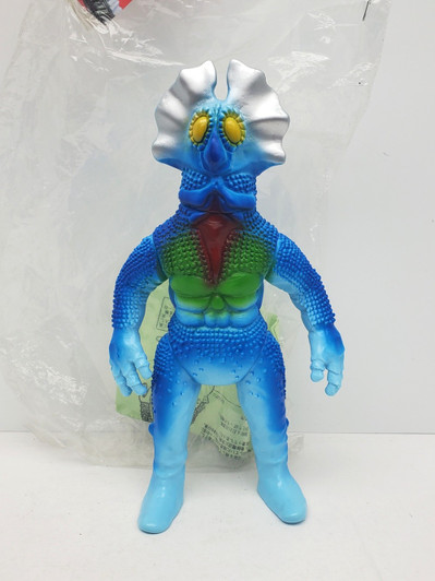 Yamanaya Ultraseven Alien Prote Sofubi Kaiju 9" Figure