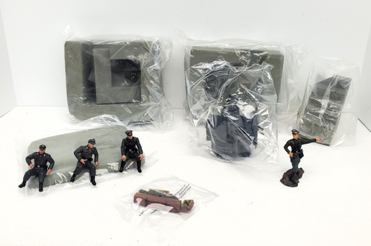 The Ultimate Soldier WWII 32X Calais "Channel Watch" Military Playset (Open package)