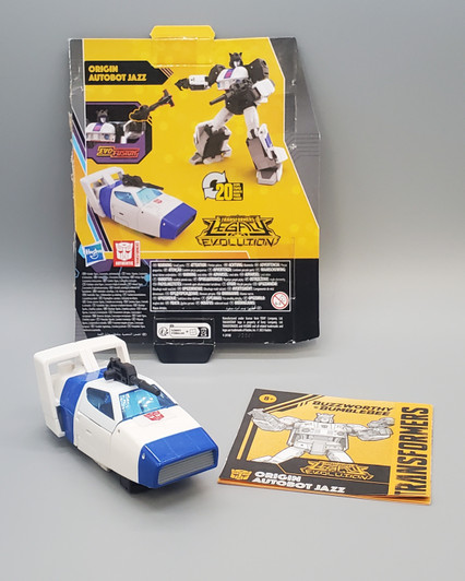 Transformers Legacy Evolution (Generations) Deluxe Class: Origin Autobot Jazz (no package)
