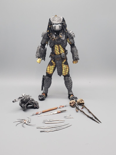 NECA (2004) AVP Masked Scar Predator Series 14 7