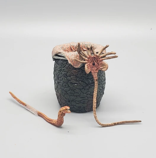 NECA ALIEN Egg, Facehugger and Chestburster lot 7" Action Figure (no package)