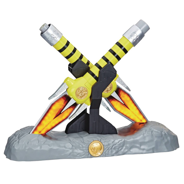 Hasbro Power Rangers Lightning Collection Yellow Ranger Power Daggers