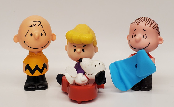 McDonald's Peanuts figure lot Charlie Brown, Linus, Schroeder and Snoopy