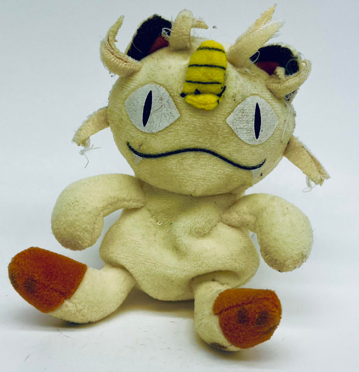 Hasbro Meowth coin pouch Pokemon plush