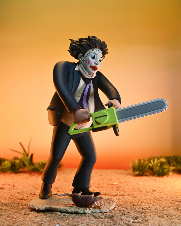 NECA Texas Chainsaw Massacre - 6" Scale Action Figure - Toony Terrors 50th Anniversary Pretty Woman Leatherface