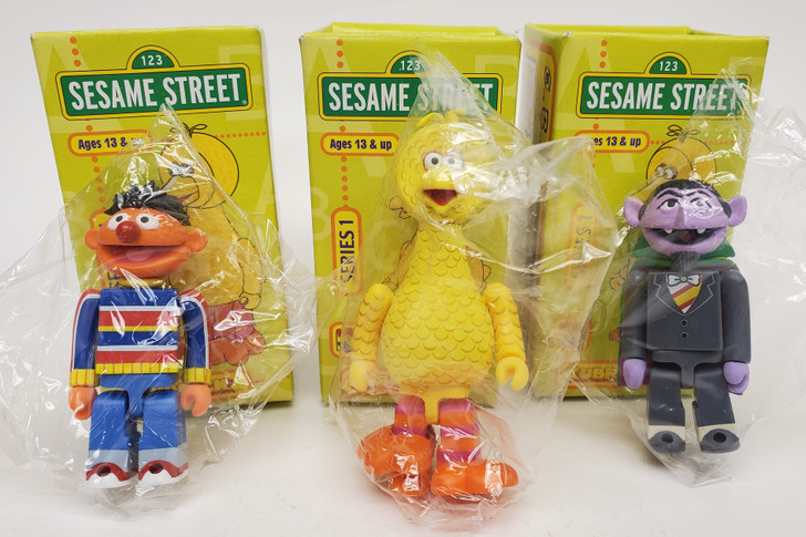 Medicom Kubrick Sesame Street lot Big Bird, The Count and Ernie