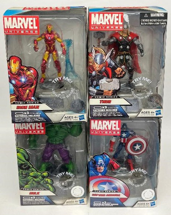 Hasbro Marvel Universe Series  Comic Series Avengers (TRU exclusive) action figure  set of 4