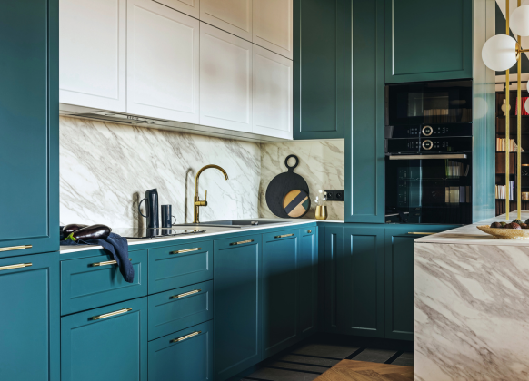 Flat Panel Cabinet Door