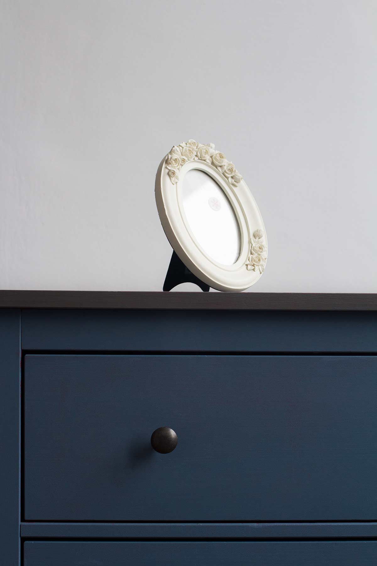 bedroom remodel white square edge drawer fronts