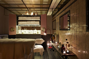 spaQ Treatment Room Photo: QT Hotel, Sydney spaQ Treatment Room Photo: QT Hotel, Sydney