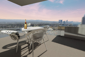 3 Bedroom Balcony With Champagne 3 Bedroom Balcony With Champagne
