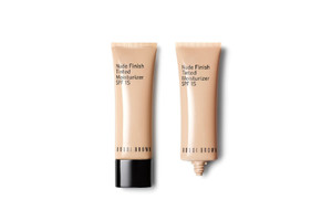 Bobbi Brown Nude Finish Tinted Moisturizer SPF15 Bobbi Brown Nude Finish Tinted Moisturizer SPF15