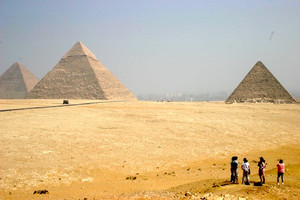 Pyramids Of Giza Pyramids Of Giza