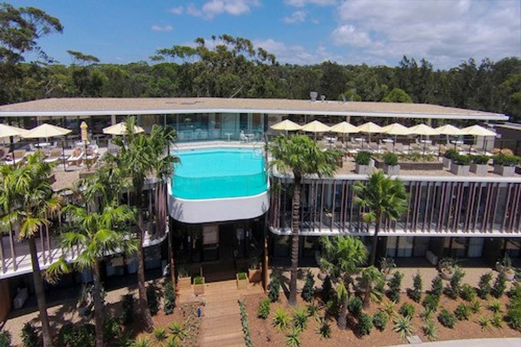 Bannisters Pavilion, Mollymook, NSW 	Photo: Ben Hall And Bannisters Pavilion