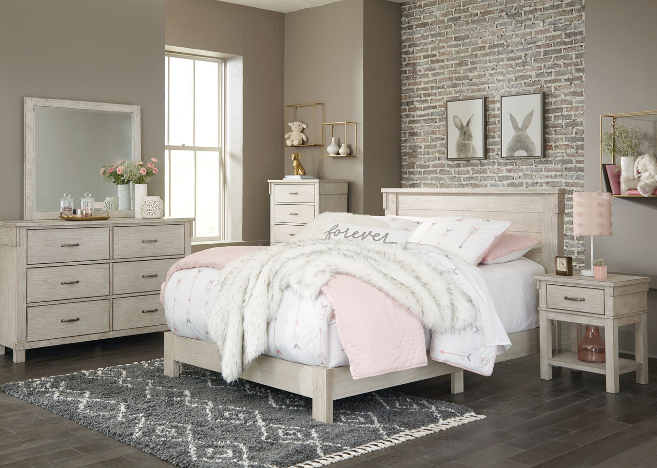 Bedroom Set Queen Bed, Night stand, Dresser and Mirror – Amazing