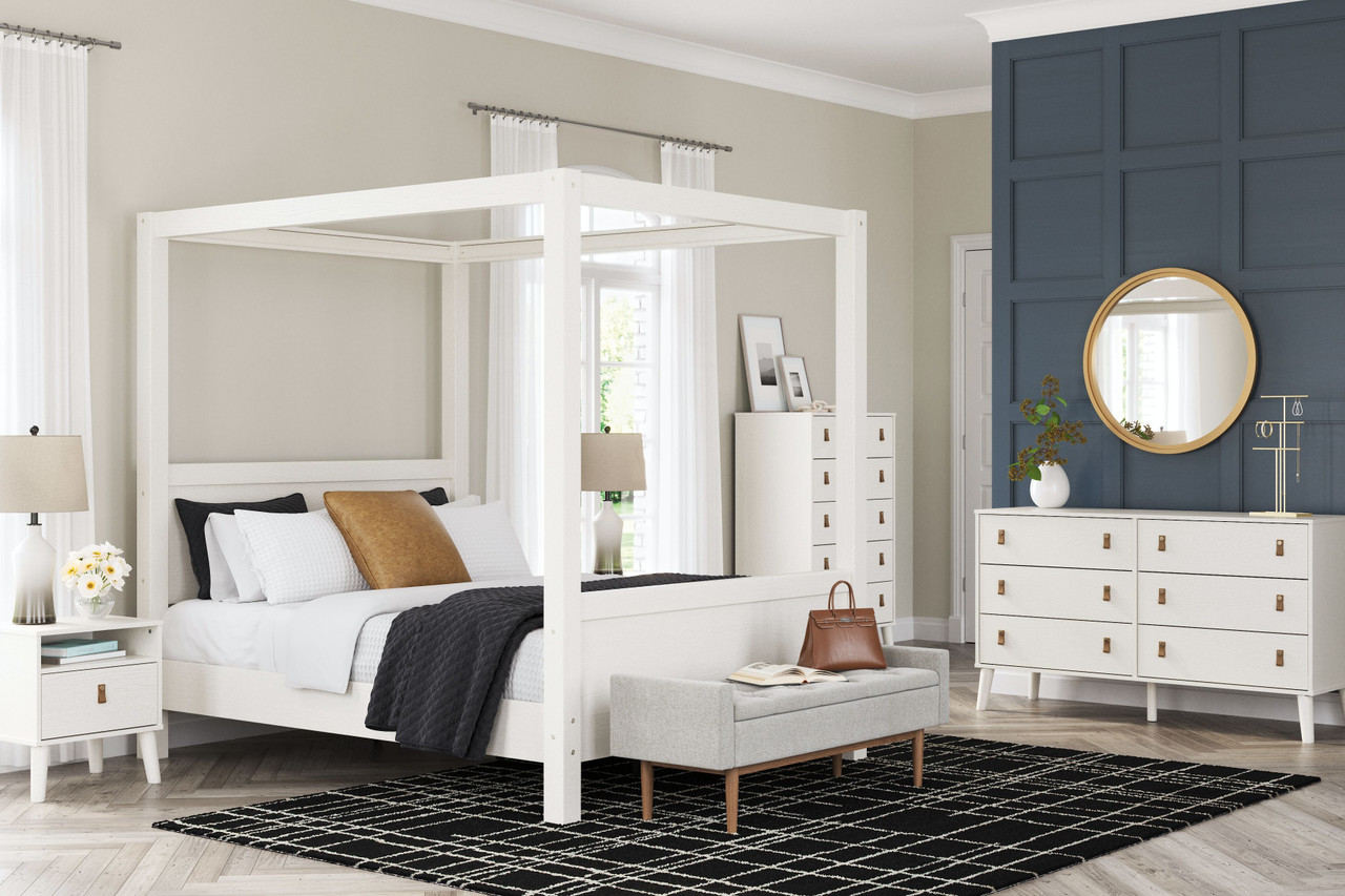 Queen canopy clearance bedroom set