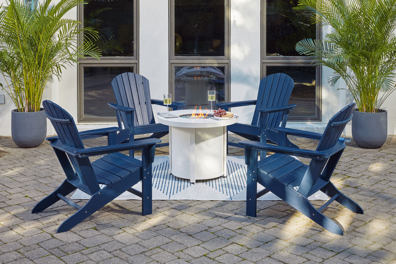 The Sundown Treasure Blue/White 5 Pc. Conversation Set is