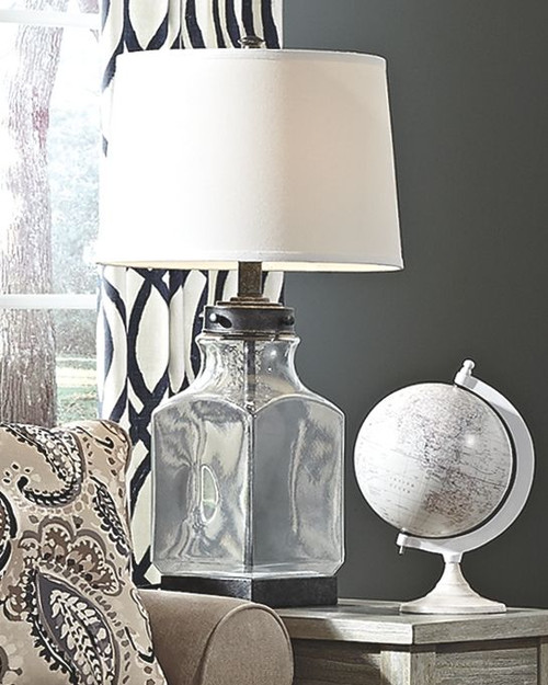 Sharolyn Transparent/Silver Finish Glass Table Lamp