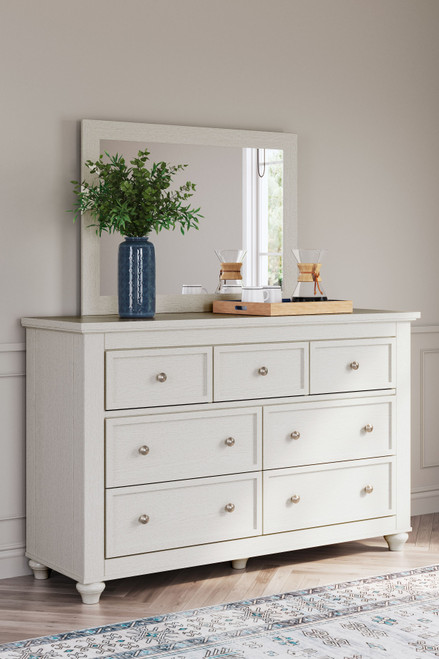 Grantoni White 8 Pc. Dresser, Mirror, King Panel Bed, 2 Nightstands