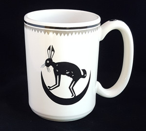 Inspired by the thousand year old pottery art of the ancient Mimbres culture and adapted by Mary Colter, one of this country’s earliest woman architects, the iconic Mimbreño china pattern was originally served in the Fred Harvey-operated Super Chief Two’s dining car on the Santa Fe railroad. HF Coors has been manufacturing licensed Mimbreño reproductions with careful attention to detail and authenticity since 2016. Available in Original Maroon or El Tovar Black. Inspired by the thousand year old pottery art of the ancient Mimbres culture and adapted by Mary Colter, one of this country’s earliest woman architects, the iconic Mimbreño china pattern was originally served in the Fred Harvey-operated Super Chief Two’s dining car on the Santa Fe railroad. HF Coors has been manufacturing licensed Mimbreño reproductions with careful attention to detail and authenticity since 2016. Available in Original Maroon or El Tovar Black.