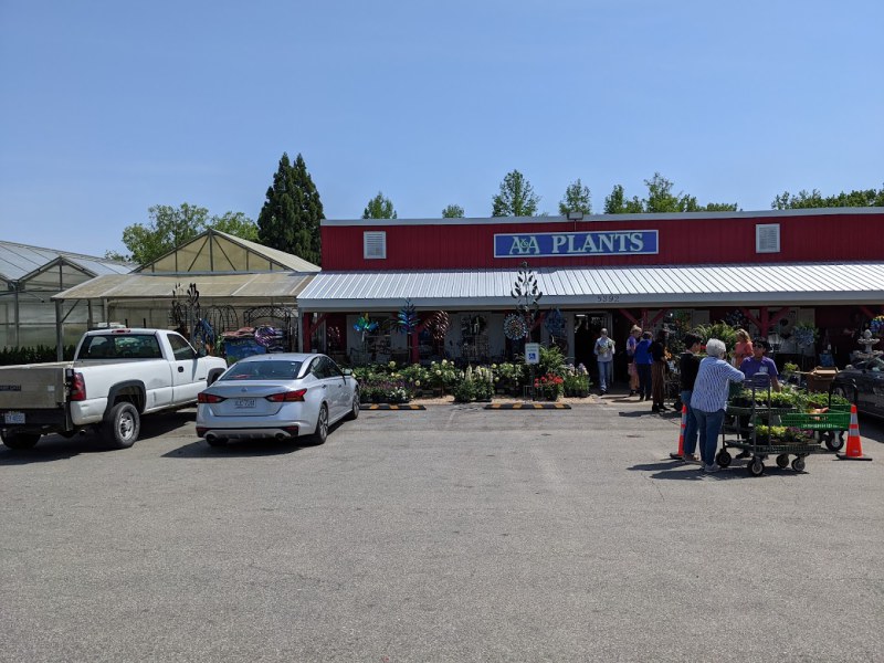 storefrontoutside-800.jpg