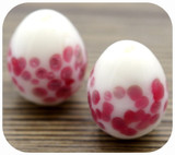 2pc 17x14mm Lampwork Glass Egg Beads, White w/Speckled Pink