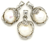 1pc Approx. 19.5x13mm Freshwater Pearl & Brass Floral Oval Pendant, Silver (See Photo for Variation)